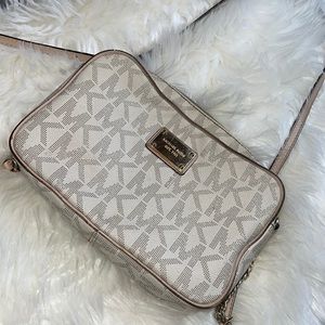 MK CROSSBODY